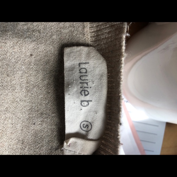 Sweater - Picture 3 of 4